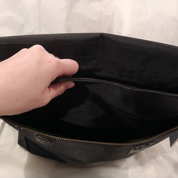 Arbutus New York Men's Bag - Picture 3 of 5